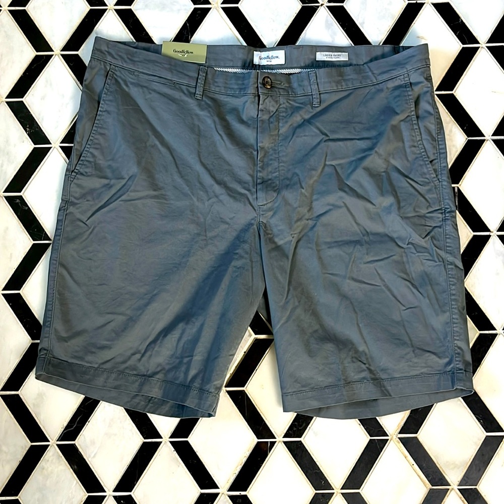 Men’s NWT Goodfellow flat front shorts